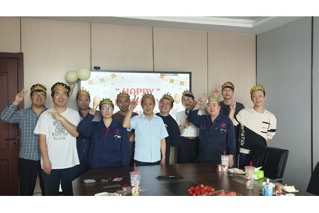 春風(fēng)十里，不如有你！博盛壽星C位出道，快樂不NG！